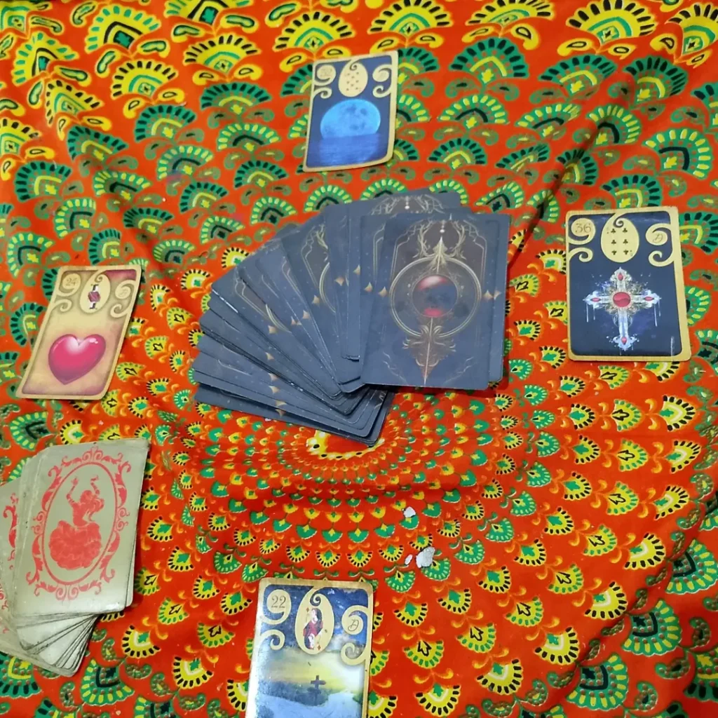 🎴✨ As cartas falam, mesmo quando a boca se cala.Hoje estou abrindo jogo com Tarô e Baralho Cig (1)