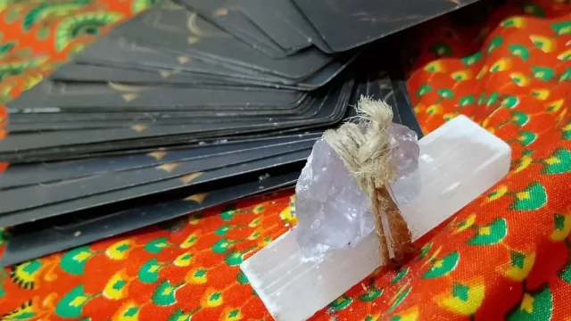 🎴✨ As cartas falam, mesmo quando a boca se cala.Hoje estou abrindo jogo com Tarô e Baralho Cig